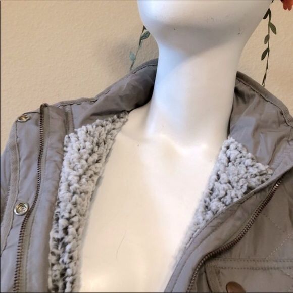 Thread & Supply Fleece Lined Quilted Utility Jacket Size Small - Picture 7 of 13
